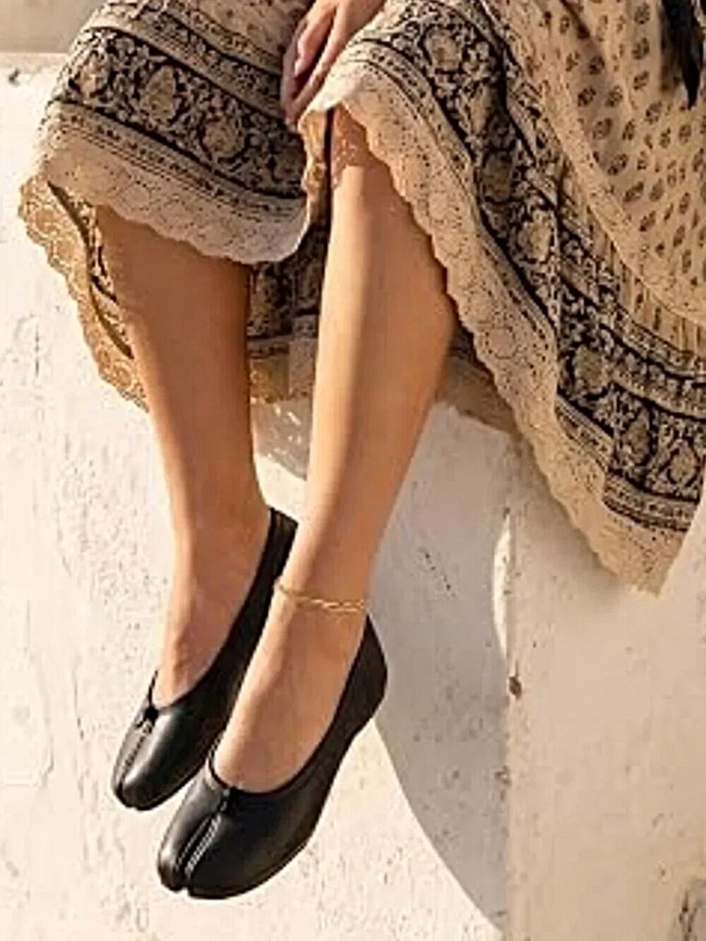 CUSHIONAIRE Maki Tabi Flats
